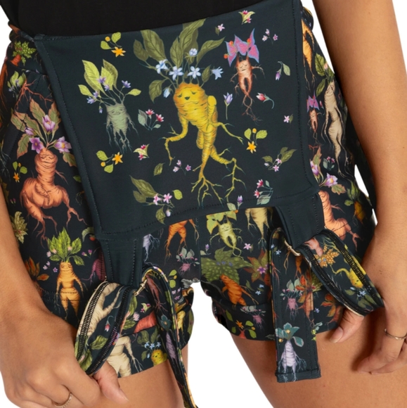 Black Milk mandrake Short Overalls Sz Large - Picture 5 of 6